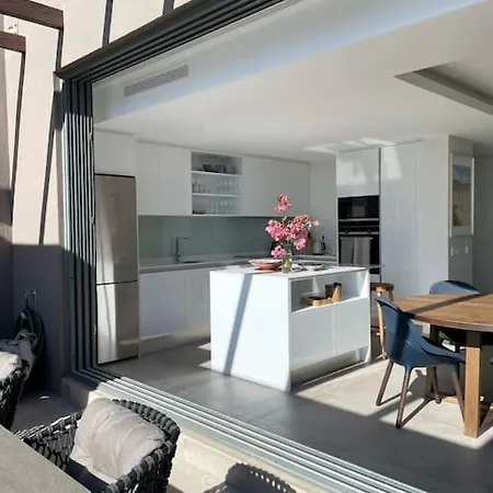 Апартаменты Modern Luxury Penthouse, 15 Minutes Marbella
