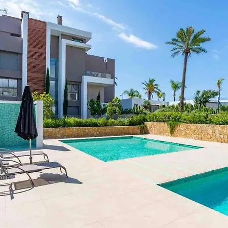 Modern Luxury Penthouse, 15 Minutes Marbella Эстепона