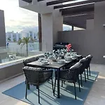 Modern Luxury Penthouse, 15 Minutes Marbella 아파트