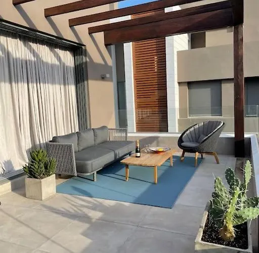 Modern Luxury Penthouse, 15 Minutes Marbella Appartement Estepona